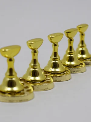 Base de practica de corazón dorado